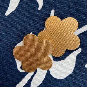 Annie Costello Brown Flower Weave Gold Earrings